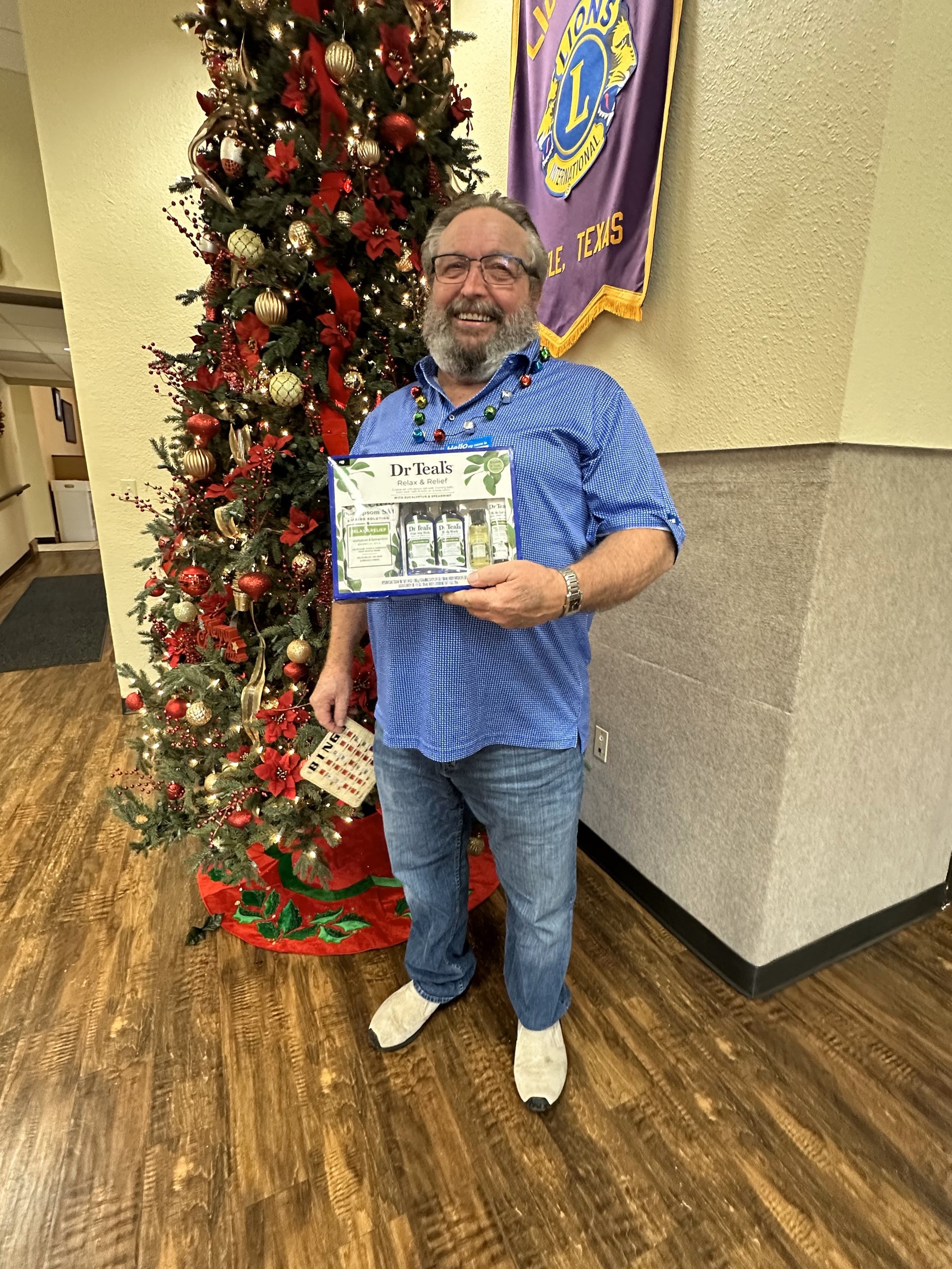 December 2023 Golden Holiday Luncheon (13).jpeg